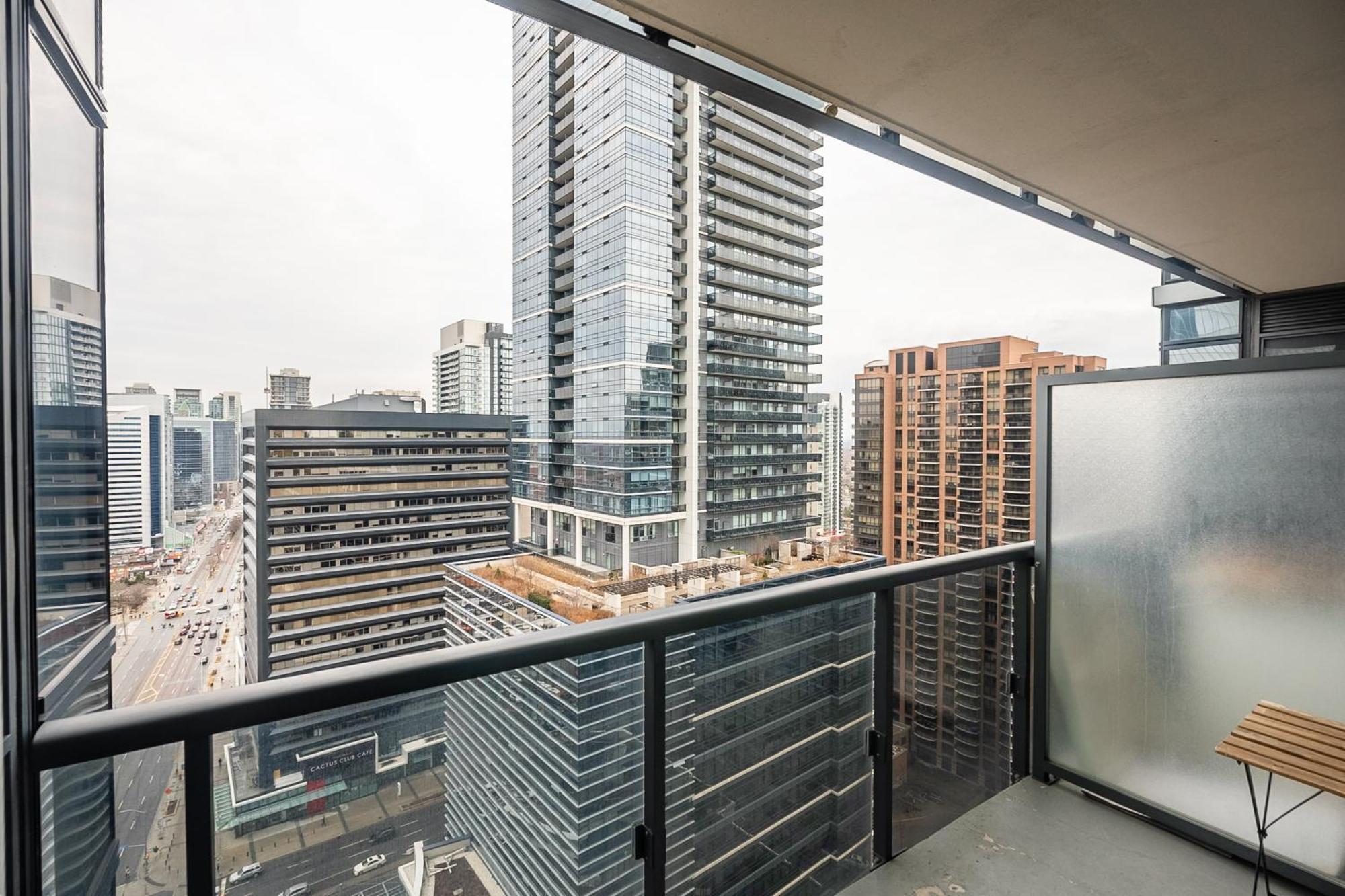 Globalstay Modern In North York Skyscraper Apartment Toronto